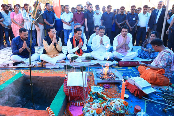 Tripura-CM-at-ALIMCO-Foundation-Ceremony