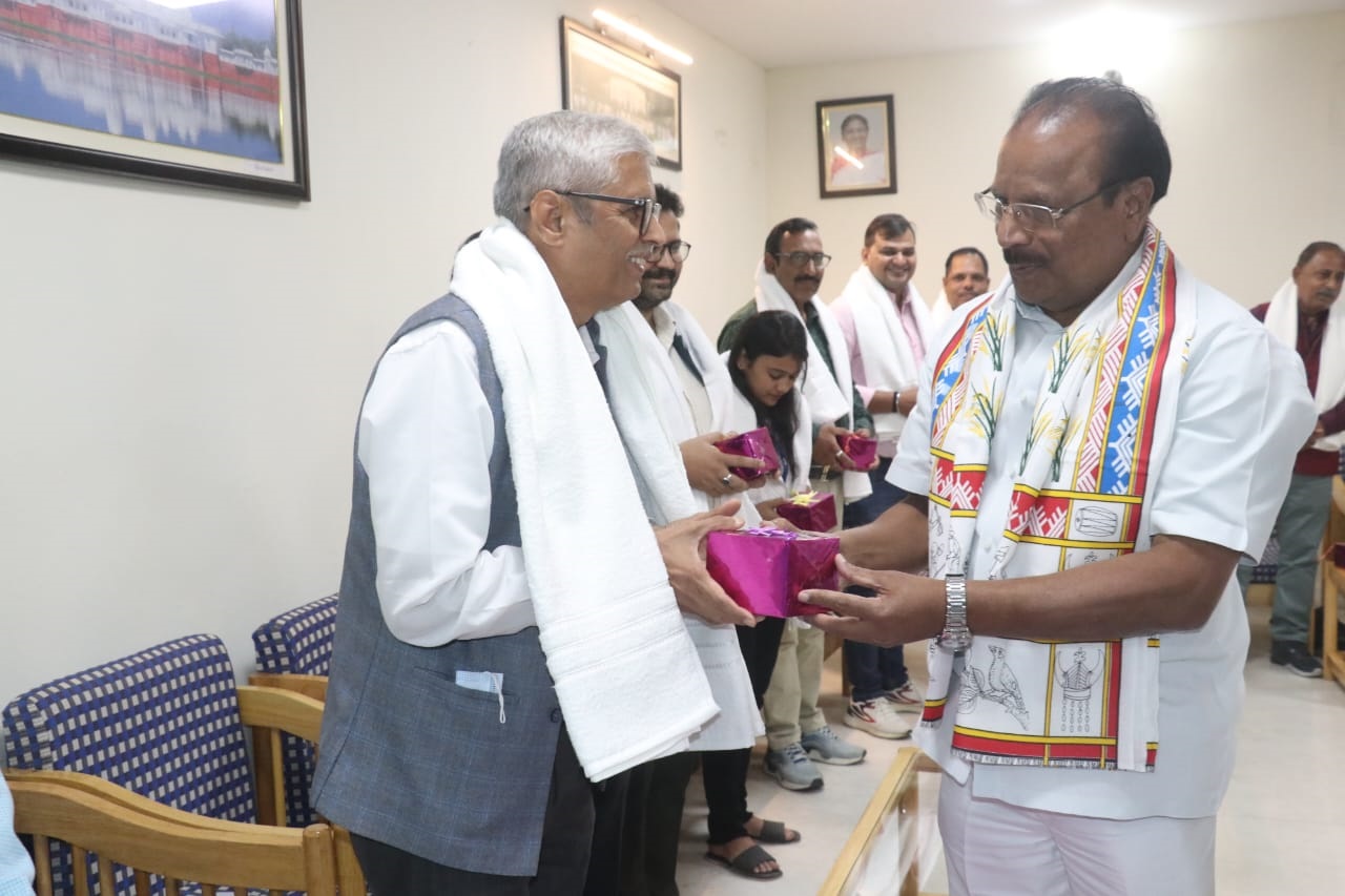 Tripura-Governor-Indra-Sena-Reddy-Nallu-Media-Team