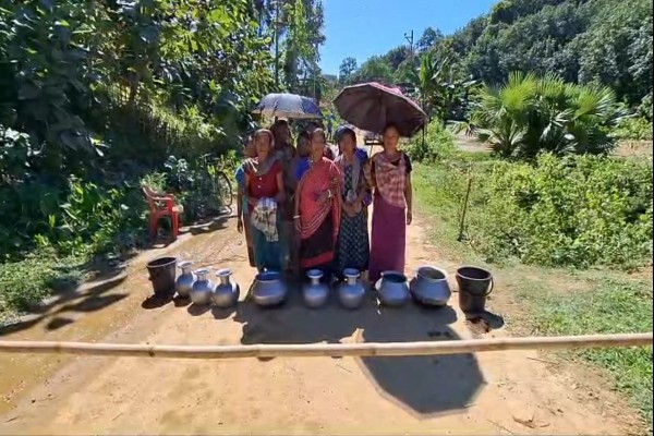 Water-crisis-tripura-residents-block-road