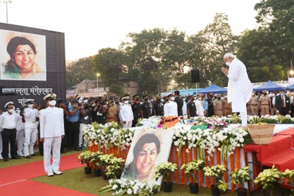 pm modi pays last respects to his badi didi