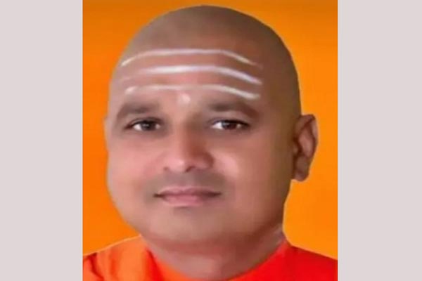 karnataka lingayat seer commits suicide after his name comes up in audio clip