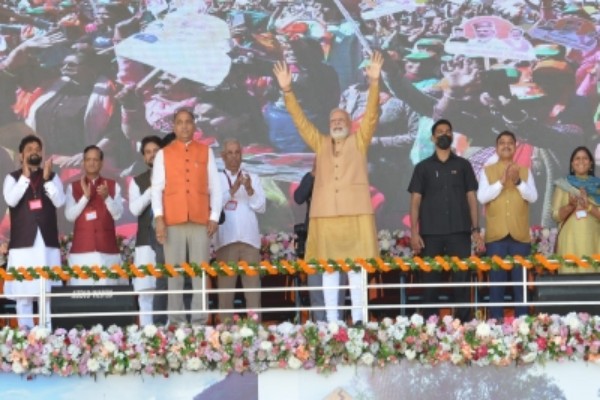 pm modi launches mega pharma hydro projects in poll-bound himachal