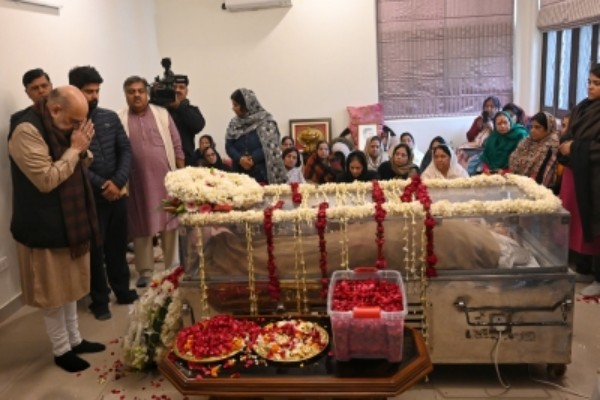 prez murmu amit shah pay homage to ex-minister sharad yadav at his residence