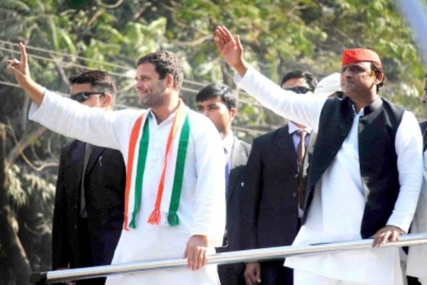 in a first akhilesh supports rahul gandhi