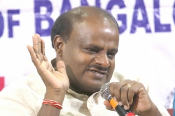 karnataka polls kumaraswamy to be king as bjp cong eye post-poll alliance with jds sources