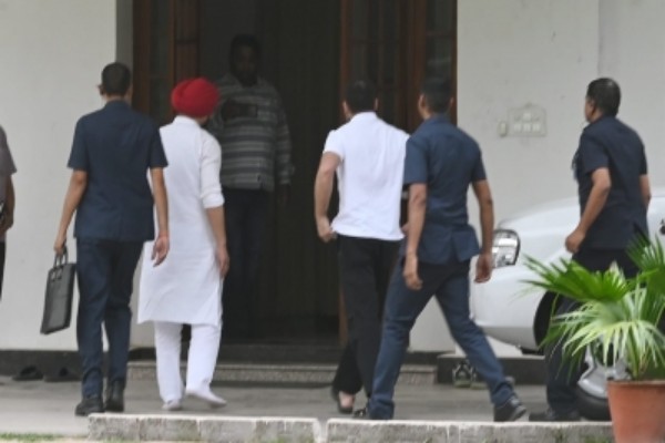 rahul reaches kharges residence amid deliberations over new karnataka cm