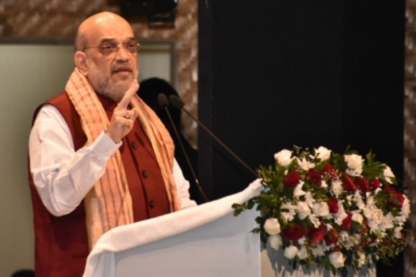 amit shah slams congress for disrespecting indian culture and sacred sengol
