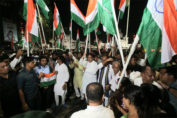 chandrayaan-3 soft landing on the moon tripura cm joins celebration greets pm modi isro