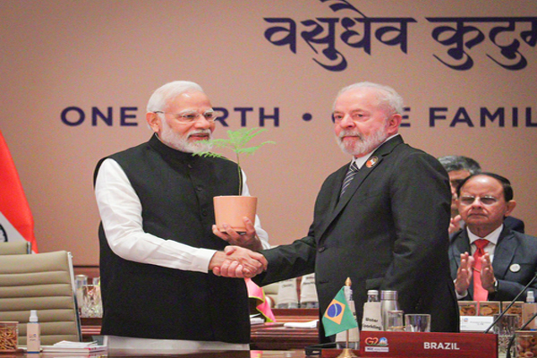 pm modi passes g20 presidency to brazils president lula da silva