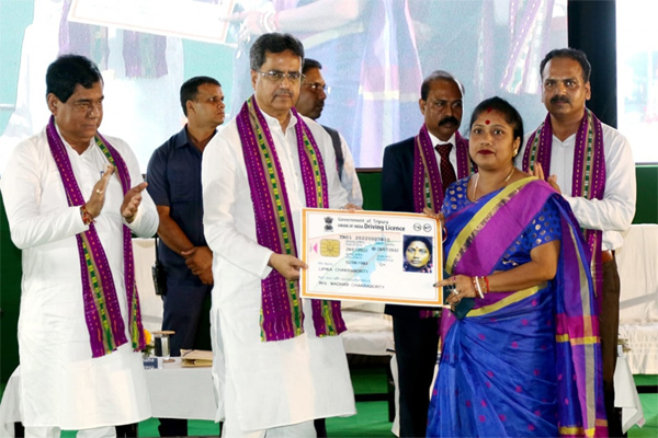 labharthi parivar mahasammelan pm modis initiatives transforming womens lives says tripura cm