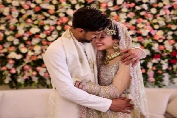shoaib malik marries sana javed ends rumors of separation from sania mirza