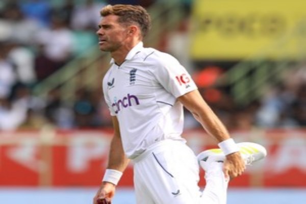 anderson outpaces history becomes oldest pacer playing tests in india