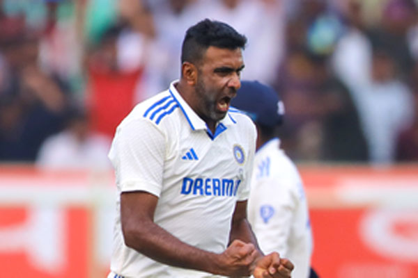india vs england ashwin pulls out of 3rd test amidst family crisis
