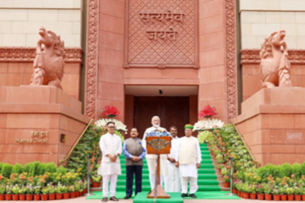 in first session of 18th lok sabha pm modi calls for constructive and responsible debate