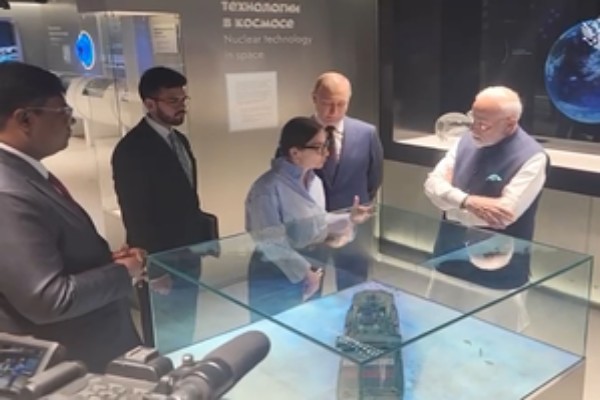 india-russia nuclear ambitions modi and putin tour rosatoms atom pavilion discuss future projects