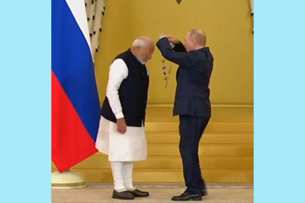 pm modi gets russias top most order of st- andrew the apostle dedicates to people of india