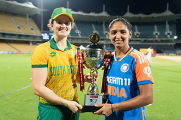 vastrakars pace and yadavs spin wreak havoc india women crush sa by 10 wickets in 3rd t20i