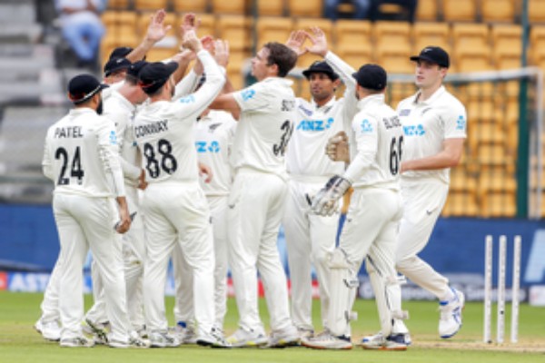 indvsnz  india collapses to 346 new zealand sea---