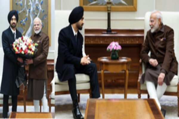 mera bharat mahaan  diljit dosanjh sings for pm modi talks yoga and indian culture