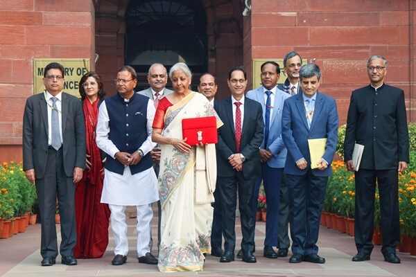 cabinet approves union budget 2025-26 share market in green zone ahead of budget speech