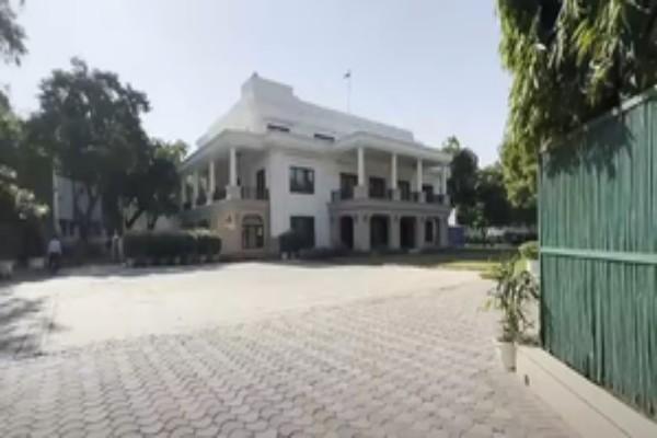 fresh trouble for kejriwal as centre launches investigation into sheesh mahal bungalow expansion