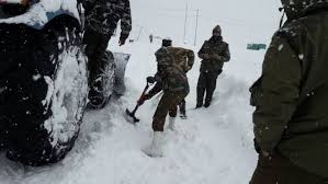 J&K: Bodies of 3 soldiers missing after snowfall recovered