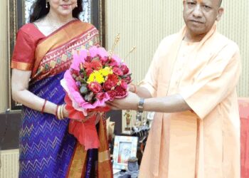 Hema Malini meets UP CM Yogi Adityanath