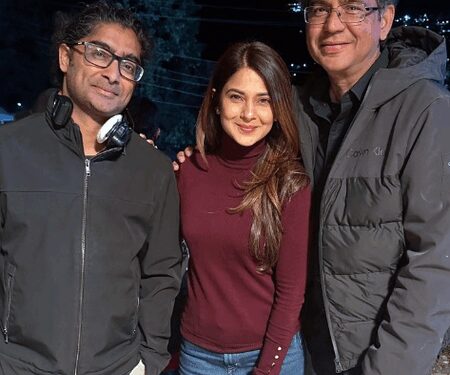 Jennifer Winget wraps up shooting for her upcoming mystery thriller with Parineeti Chopra