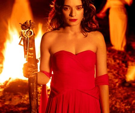 Maalavika Manoj exposes the allure of dangerous cults for youth in new single ‘Dr Dust’