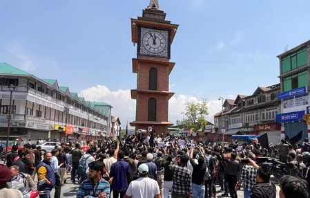 Pahalgam-Kashmir-erupts-in-protests