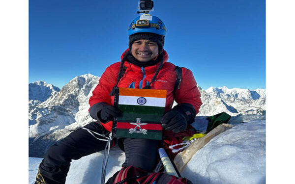 Tripuras-Aritra-Roy-nears-Everest-Summit