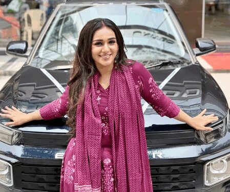 'Jagriti-Ek Nayi Subah’ actress Rachana Mistry becomes the proud owner of her first car