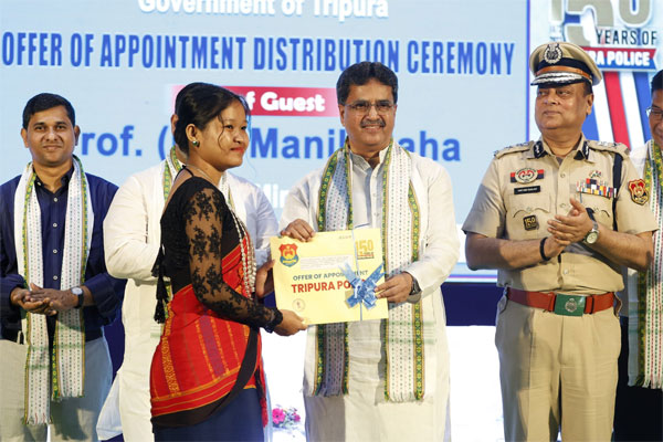 Jobs-in-Tripura-Recruitment-of-916-constables-218-SIs-soon