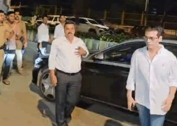 Karan Johar & other members of film fraternity visit Nirmal Kapoor's residence to offer condolences