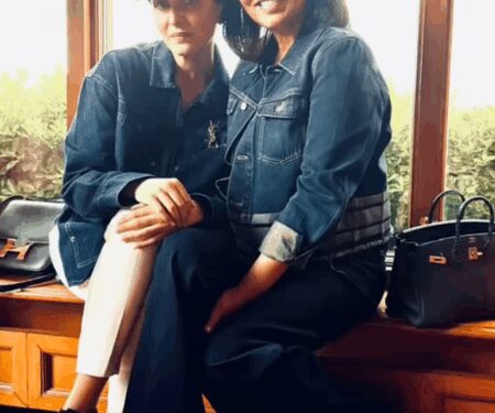 Neetu Kapoor twins with daughter Riddhima in denim during 'mother-daughter time'