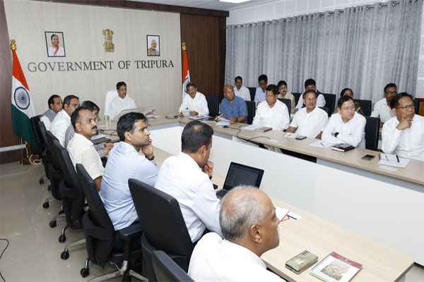 Tripura-CM-urges-Scindia-AIIMS-Gas-price-reliefs