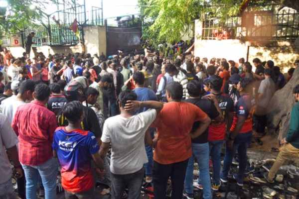 FIR-filed-in-Chinnaswamy-Stadium-stampede