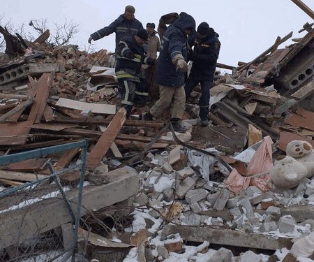 Russia delivers first batch of 1,212 Ukrainian soldiers' bodies to exchange point