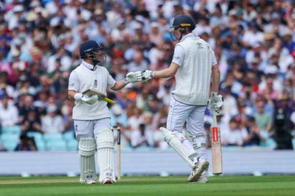 5th Test: Crawley hits unbeaten 52 as England reach 109-1 at lunch, trail India by 115 runs