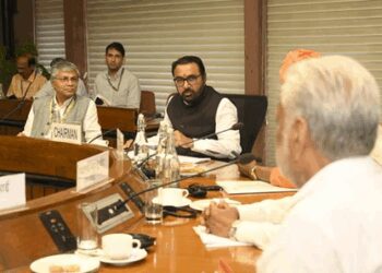 Ayush industry steadily moving towards $200 bn target: Union Minister