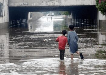 Flood threat issued in parts of Pakistan amid heavy rainfall