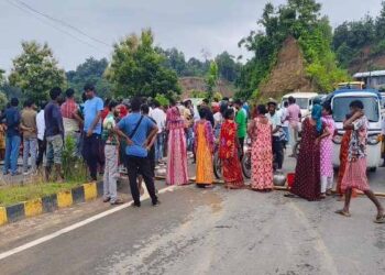 Water Crisis and Crumbling Roads Spark Highway Blockade in Kailasahar