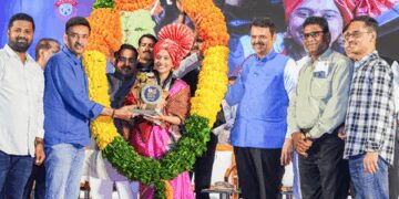 Maha CM Fadnavis felicitates Chess World Cup winner Divya Deshmukh; awards 3 cr cash reward