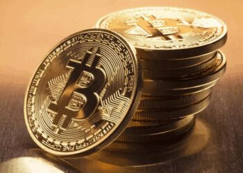 Bitcoin touches record high crossing $125,000