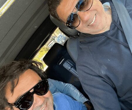 Bobby Deol says 'Love you Bhaiya' as brother Sunny Deol turns a year older