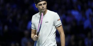 Fritz fires past Vukic, Norrie stuns Alcaraz in Paris