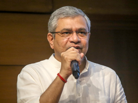 India’s electronics component scheme attracts over Rs 1 lakh crore: Ashwini Vaishnaw