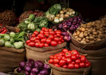 Inflation likely around 0.45 pc next month, time for decisive RBI actions: SBI