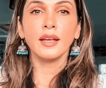 Isha Koppikar pays tribute to Sardar Vallabhbhai Patel on National Unity Day