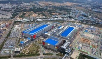 S. Korea’s industrial output expands in Sep on robust chip production